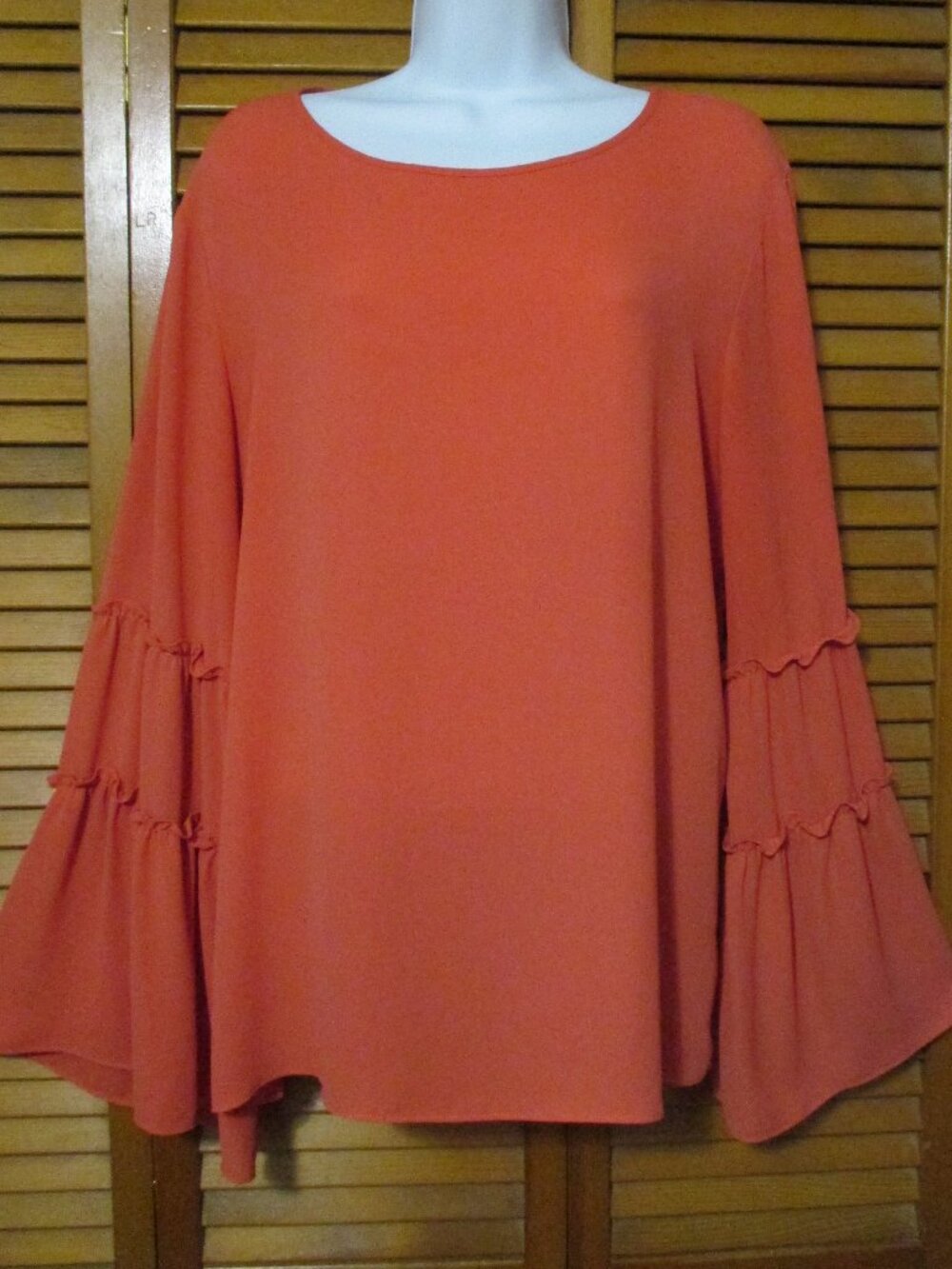 Ann Taylor top Feminine coral color tiered butterfly sleeves lightweight size L